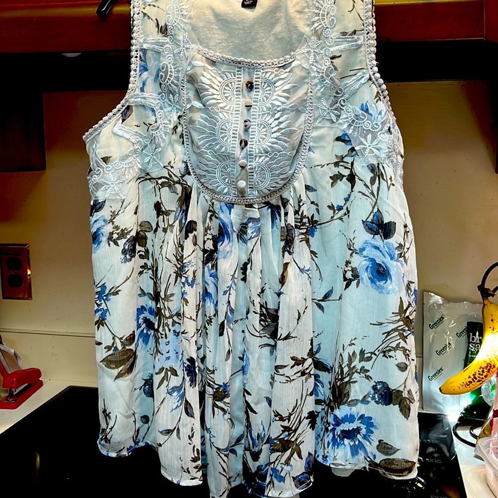 Really cute and feminine sleeveless top from Roamans.